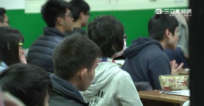 大學指考緊接而來 高三生壓力大耳鳴擾