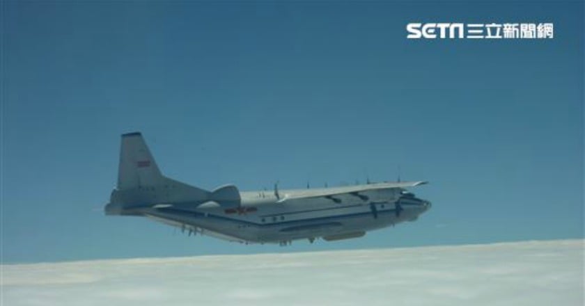 共軍運8軍機侵入防空識別區 遭我軍升空驅離