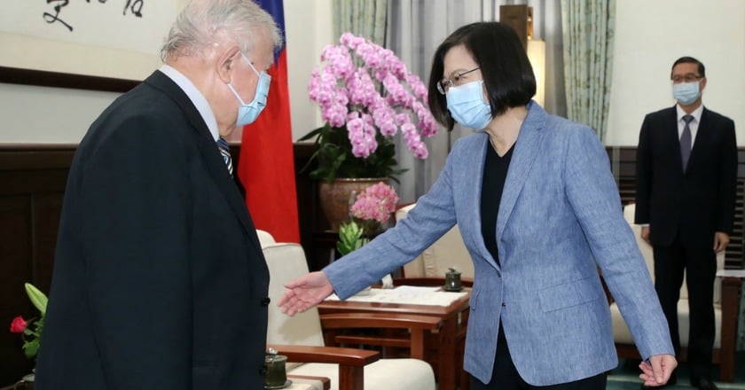接見遭免職的尼加拉瓜駐台大使 蔡英文：台灣是您第二個家