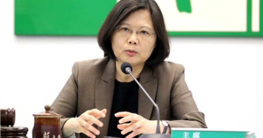 金管會肯定邱正雄 總統批自我認知混淆