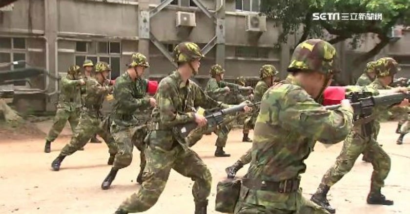 「安全必須靠自己」美官員：募兵制是錯的，台灣應恢復徵兵