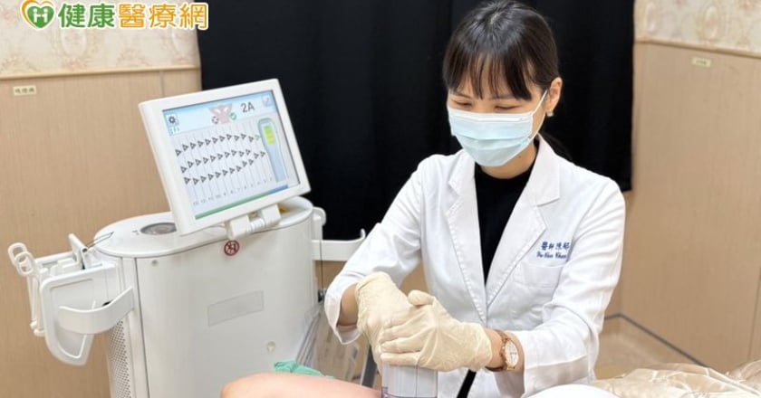 國小生腋下飄異味恐是狐臭？醫：若伴青春期徵象應評估性早熟