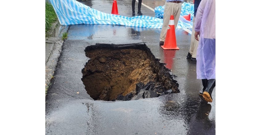 苗栗後龍鎮出現天坑 建案停工並進行灌漿回填