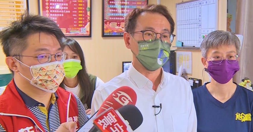 鄭運鵬：擔任公職後不應也不行有任何兼職