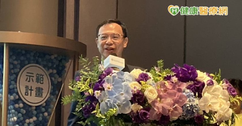 拓健保財源 石崇良:520後擬調漲補充保費費率