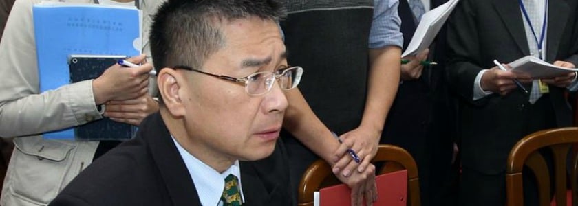 價值觀不明戰略不清，靠換發言人不可能脫困