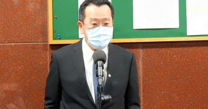 疫情對台股影響 顧立雄以「上下樓梯」比喻