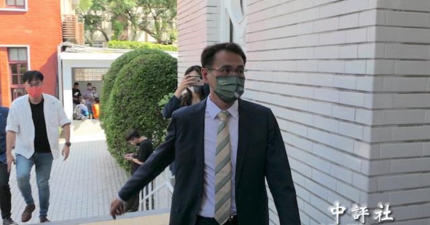 鄭運鵬快篩陽性確診 即起7天居家照護