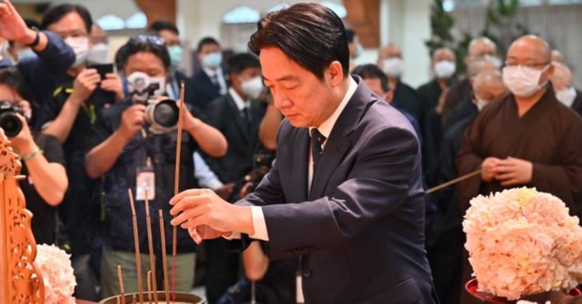 星雲大師圓寂 賴清德赴佛光山弔唁