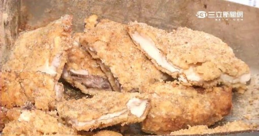 吃消夜破壞晝夜節律 加速皮膚老化恐致癌