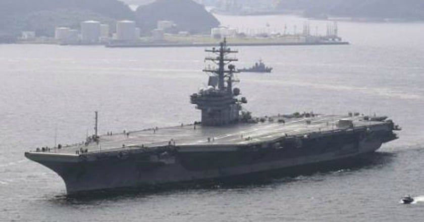 美軍運輸機墜海3人失蹤 8艘軍艦加入搜救行列