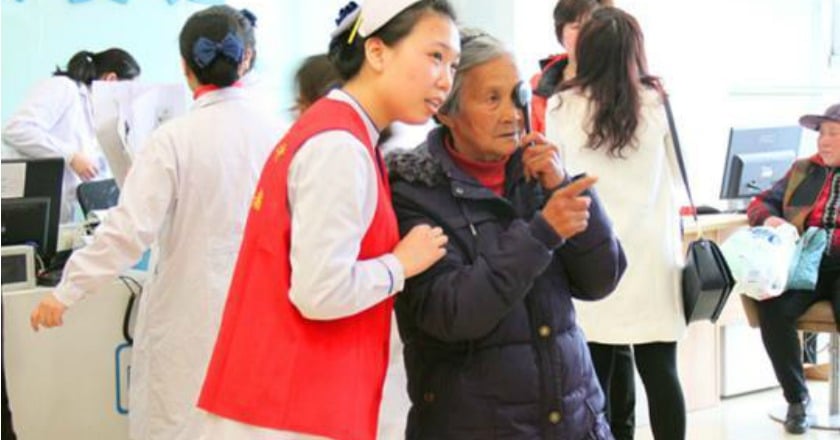 改善老人視力走出憂鬱 銀髮活出「睛」彩人生