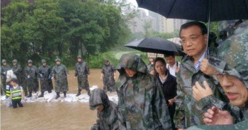 武漢連日暴雨致47死 李克強赴現場指揮救災