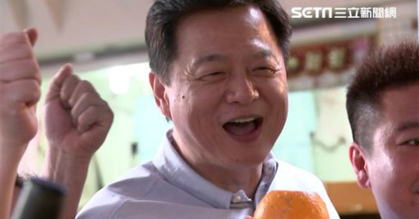 宣布選總統 周錫瑋拋兩階段初選制