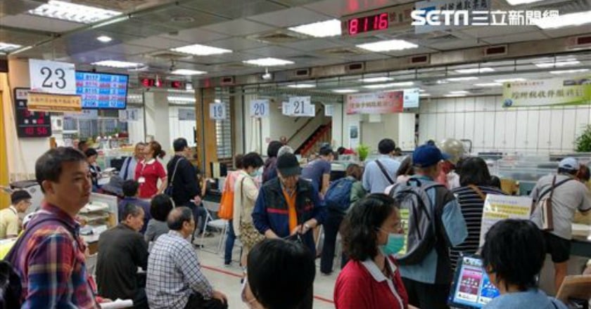 財政部再發減稅紅包 基本生活費排除薪扣額