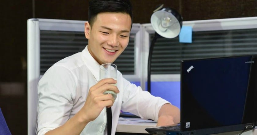 上班族常腰酸背痛 當心是缺鈣引發的腎結石