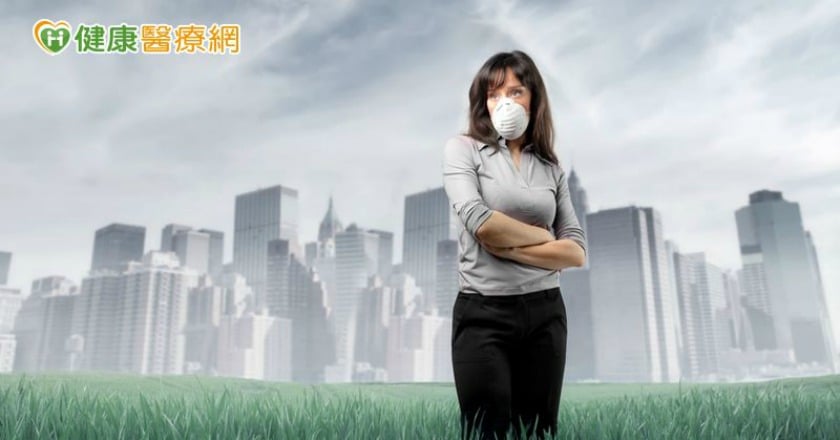 為何喉嚨總是會卡痰？　原因竟然是……
