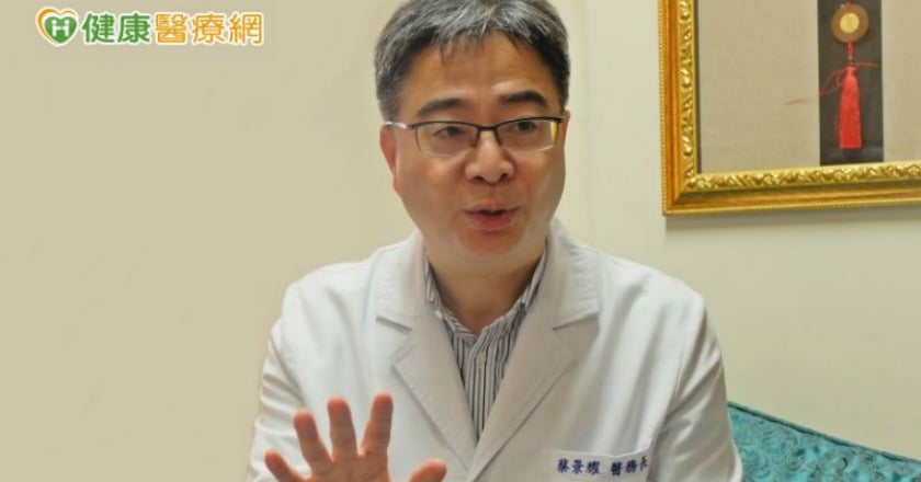 乾眼猛點人工淚液藏危機　當心防腐劑傷眼