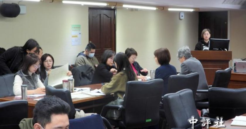 人工生殖法審查卡關 代理孕母條文成朝野攻防焦點