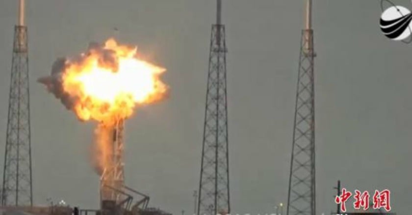SpaceX火箭在佛州空軍基地試射時發生爆炸