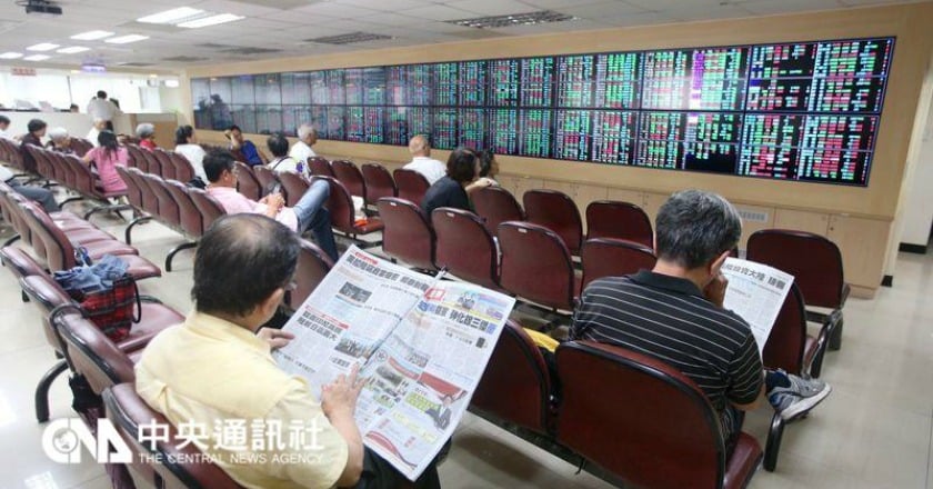 立院三讀當沖證交稅減半 實施1年視需求檢討