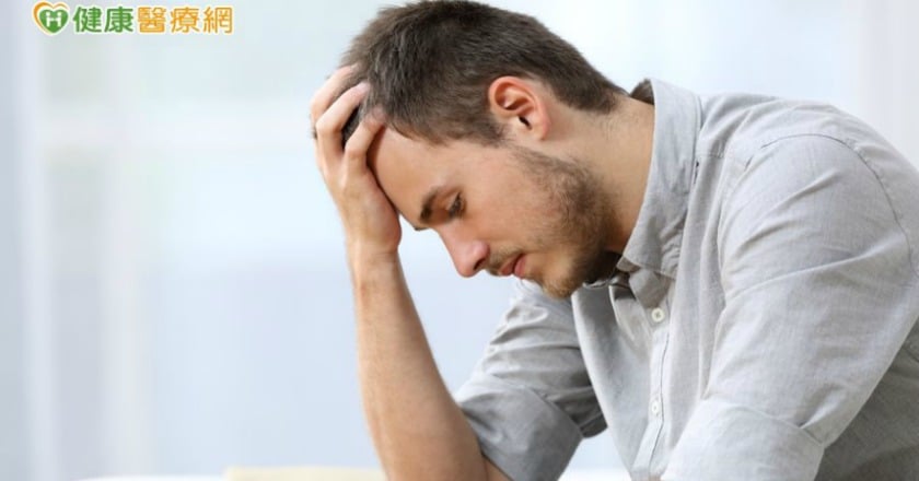 男性有苦說不出?! 憂鬱情緒須正視