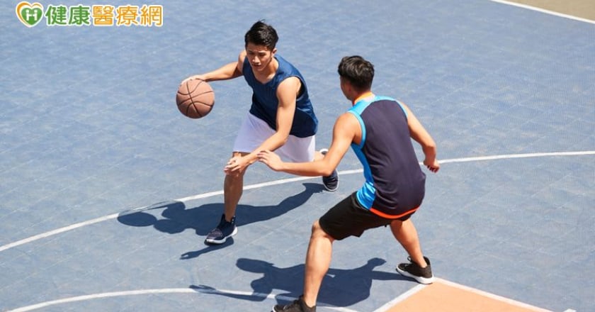 孩子夏天玩水也會中暑! 醫籲「這些防護裝備」不可少