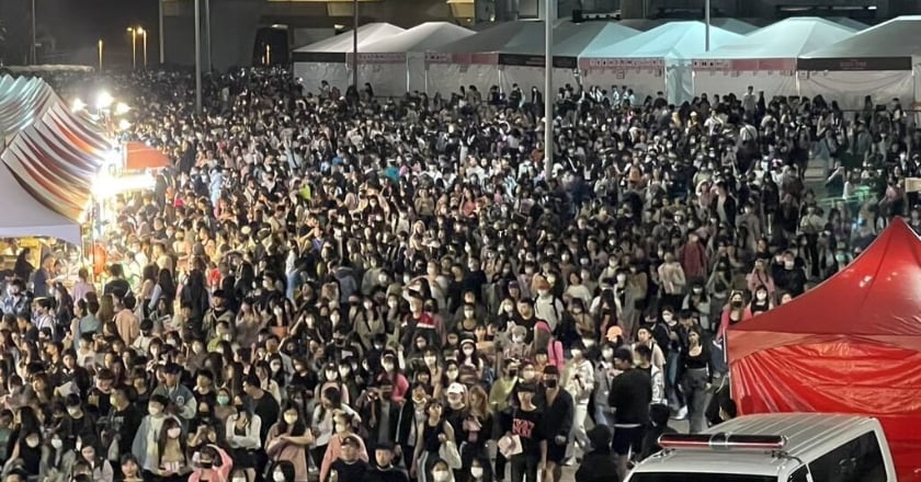 BLACKPINK最終場爆滿 加開捷運接駁車迅速完成疏運