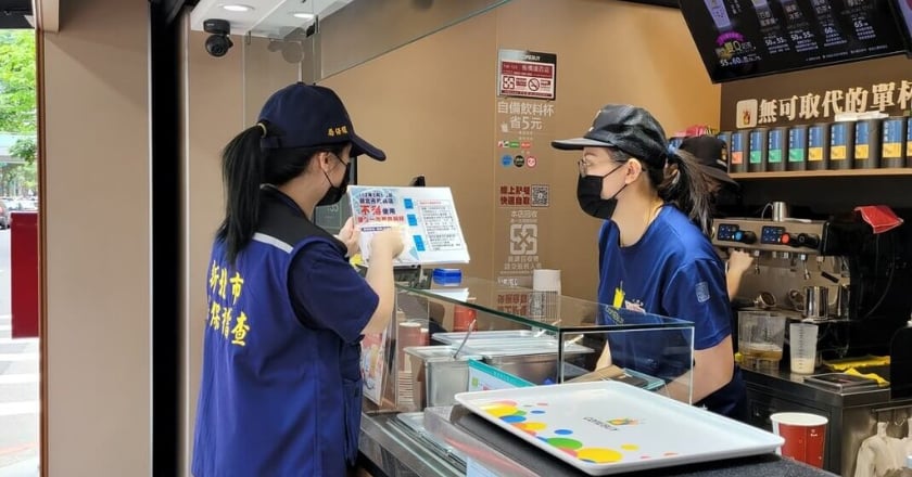 新北飲料店禁用一次用塑膠杯　首日稽查無違規