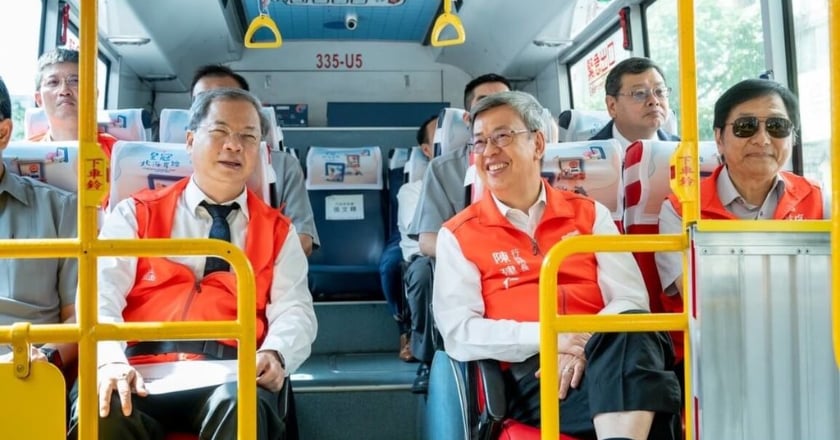 視察台灣好行　陳建仁：有信心國際旅客恢復疫前情況