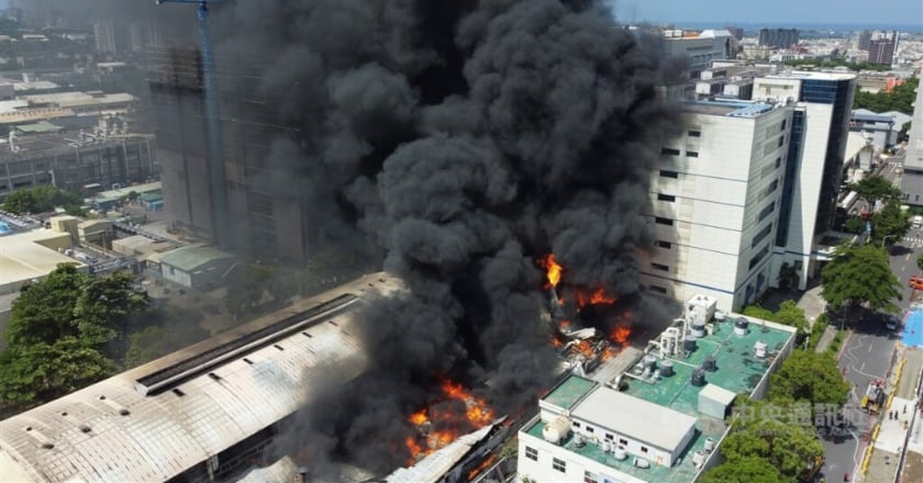高雄楠梓科技產業園區火勢撲滅　原因及損失待查