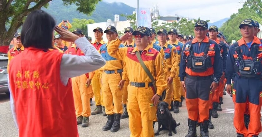 仁愛鄉雨災民眾撤離完成  許淑華：搜救隊父親節快樂