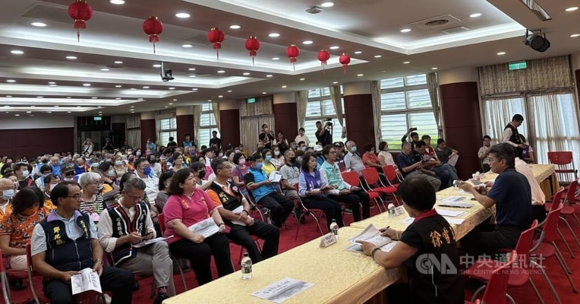 花東快可行性評估期中說明會終場 民眾關心路線