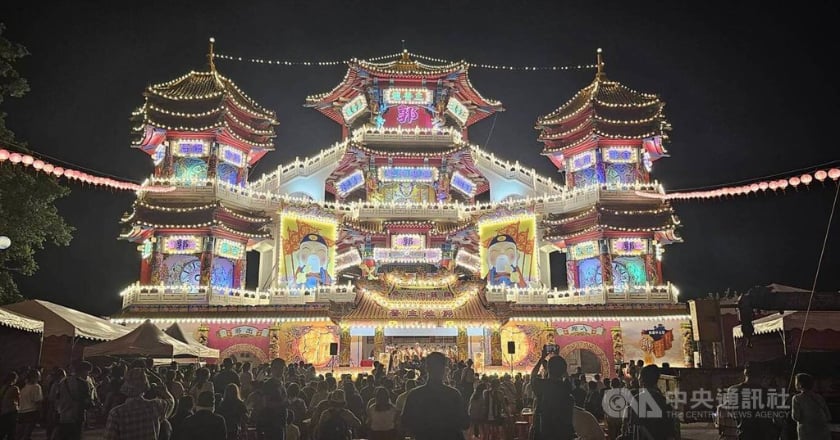 鷄籠中元祭開燈放彩 29日遊行基隆市區交管