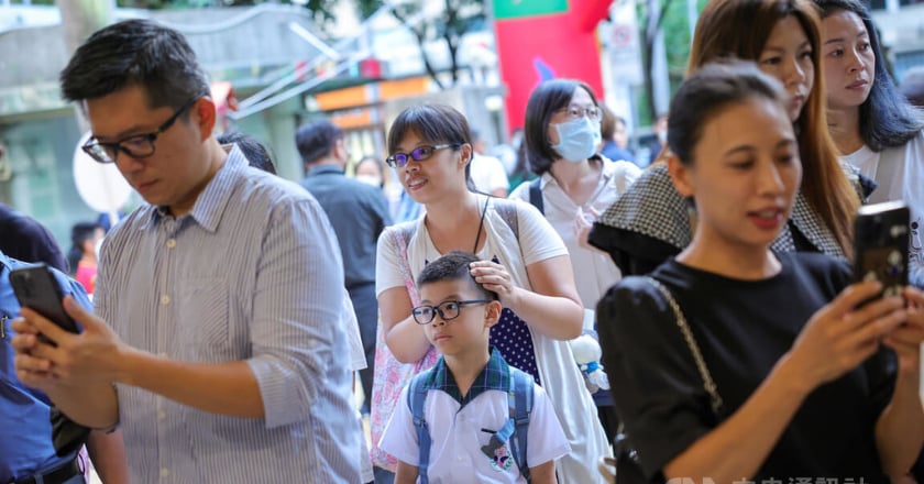 中小學開學 自主戴口罩、快篩陽性輕症可到校