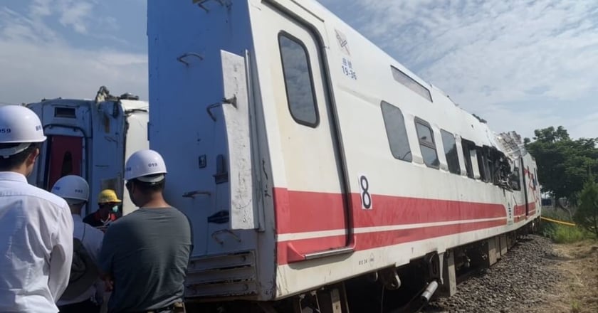 台鐵清理普悠瑪、太魯閣事故車廂 招領逾200件遺物