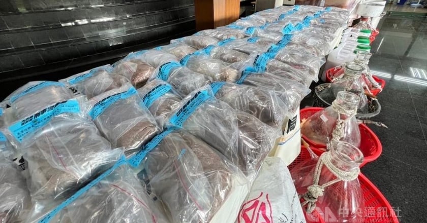 趁颱風天南投山區製毒 集團9人落網警扣2.5億元安毒