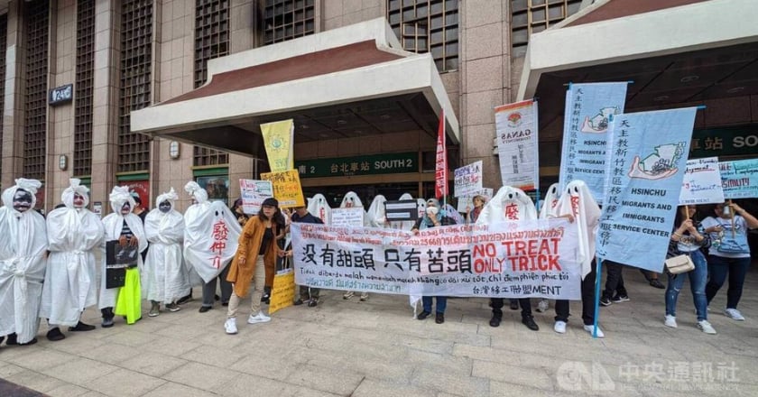 移工扮鬼遊行 控訴遭長期吸取血汗錢籲廢仲介制