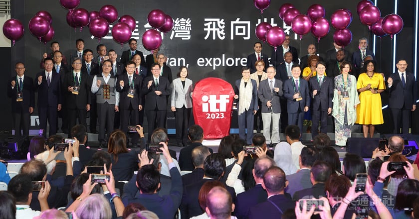 台北國際旅展開幕 總統盼提升旅遊品質擦亮台灣招牌