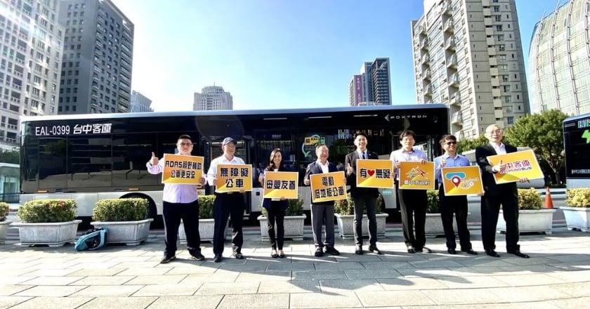 台中Model T電動公車首亮相 前進海線通往梧棲漁港