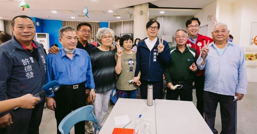 高市敬老卡博愛卡 將可搭捷運、輕軌及計程車