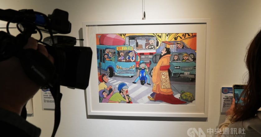 學生繪「帝王條款」親領特優獎:謝謝大家喜歡