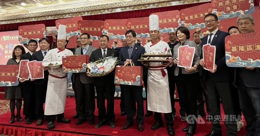 漁業署攜手圓山飯店推金龍禮盒 估水產春節前漲1到2成
