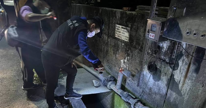 屏東環保局人眼加電眼執法 春節連假取締逾30件