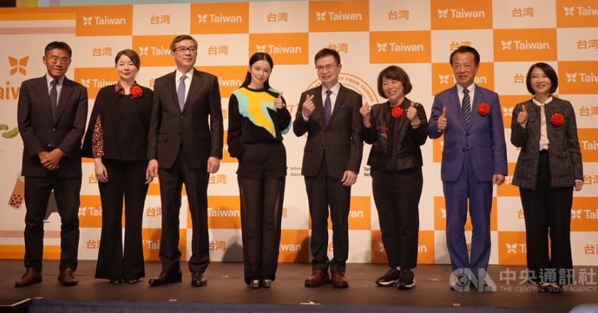 東京食品展設台灣館 徐若瑄應援推廣美食