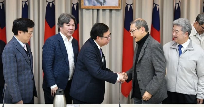 鄭文燦協調 護理人員夜班獎勵差距縮至100元內