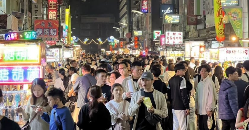 高雄迎接30萬歌迷 續推商圈夜市優惠券