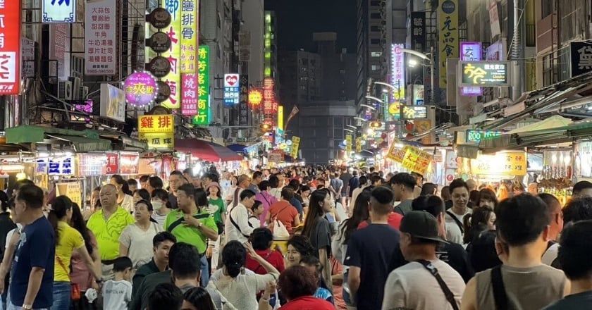 GOLDEN WAVE高雄吸引大批歌迷 留宿比例高逾70%