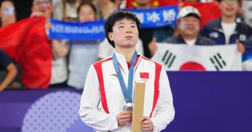 何冰嬌奪奧運羽球女單銀牌後宣布退役 不再參加國際賽事