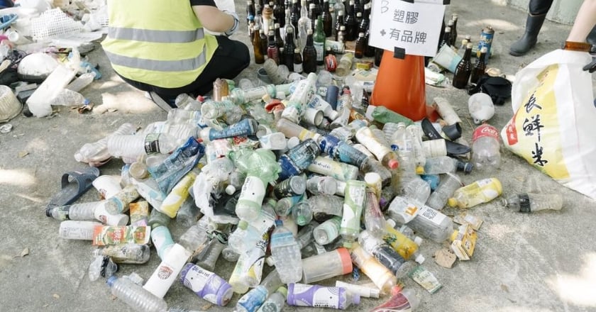 綠色和平查台韓港河川 塑膠垃圾占9成籲減塑